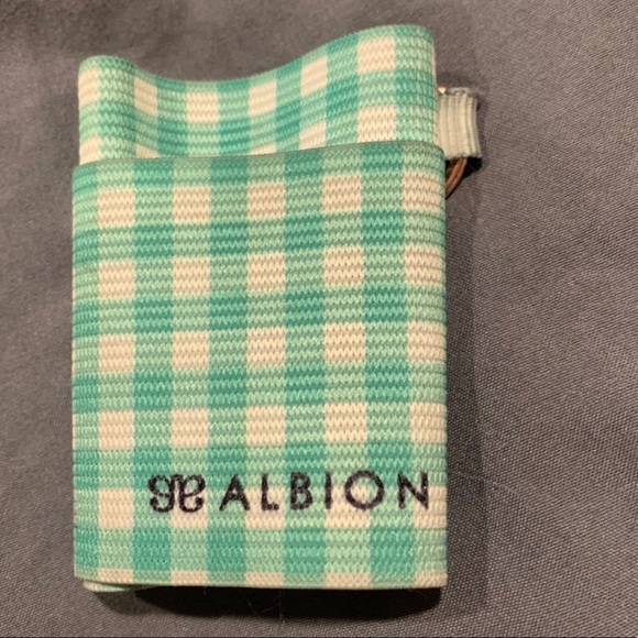 Albion Thread Wallet - Picture 2 of 2